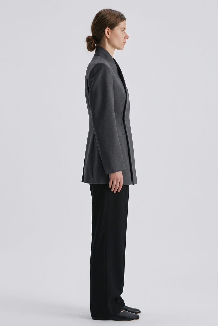 Blazer zijaanzicht op model